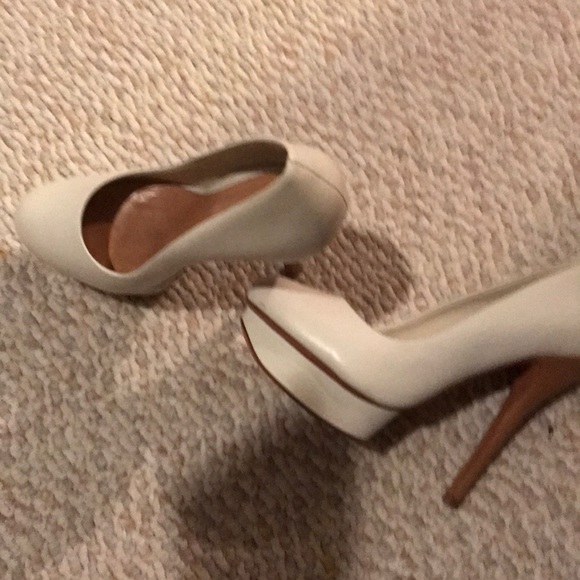 ALDO white platform Pump - Picture 3 of 3